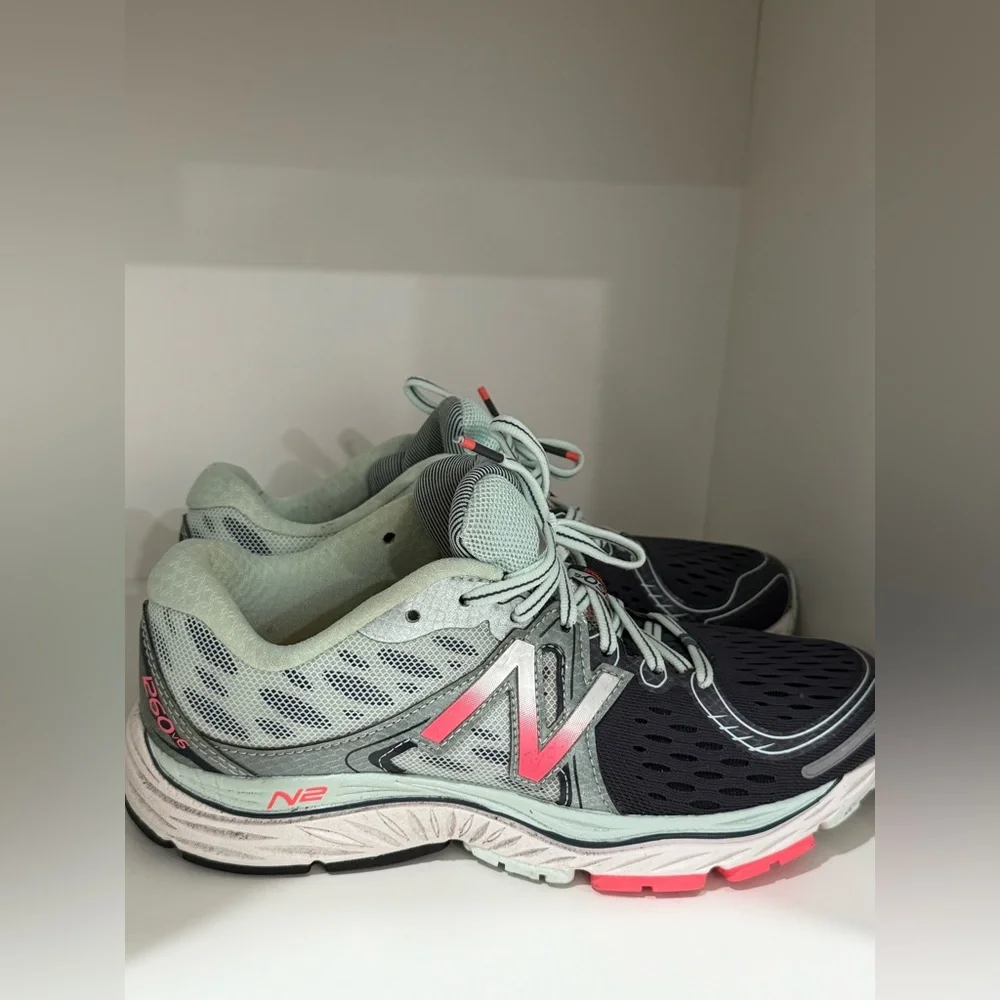 New Balance multicolor stability 1260v6 running shoes (fair)